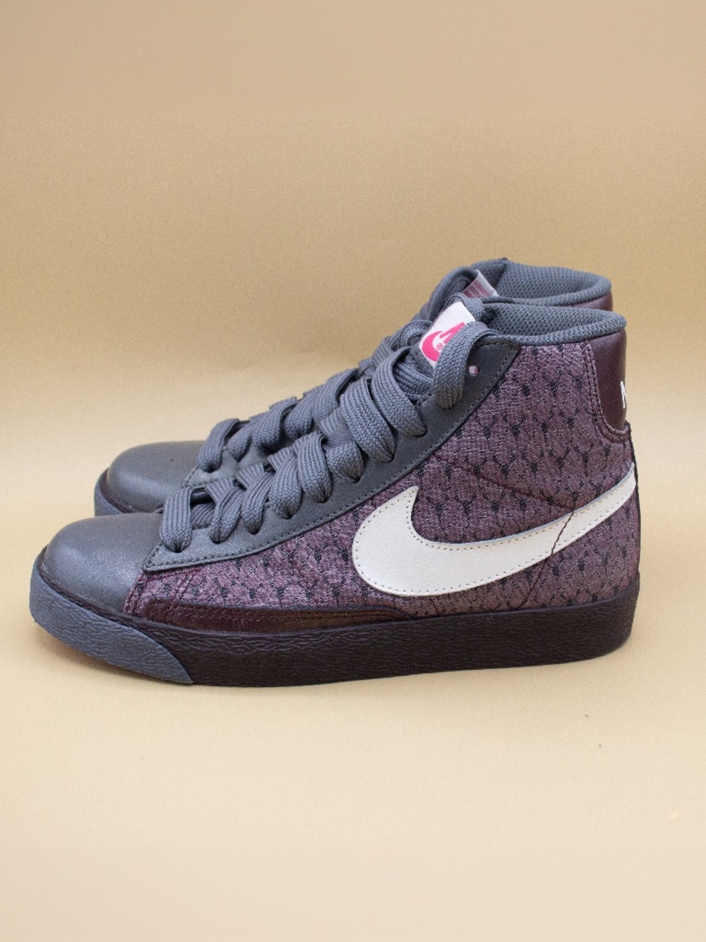 Nike Blazer Scorpion Print Burgundy Maroon Shoes 317808-611 Women's Size 6